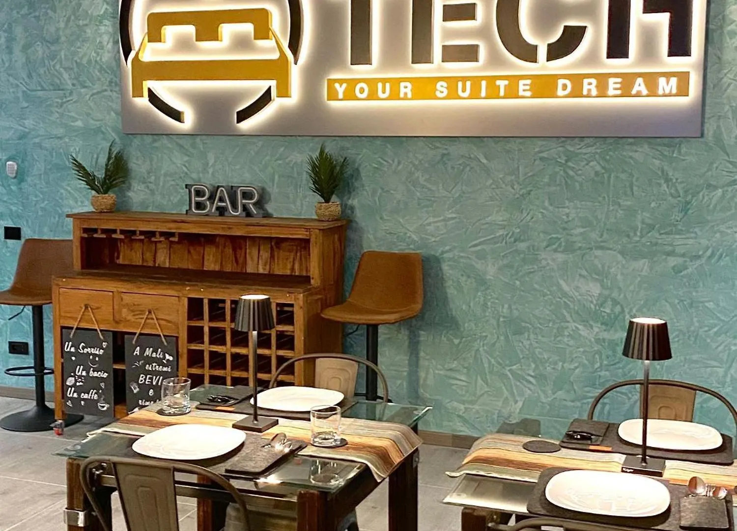 Hotel Tech Brembate 0*,  Italy